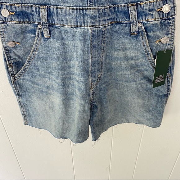 Denim Shortalls Overalls Shorts Cutoff Wild Fable Medium Wash Size XS NWT - Picture 7 of 11
